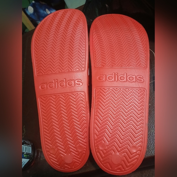 Addidas Mens Shower Shoes Or Slides - Picture 2 of 3